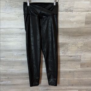 NWOT Aerie OFFLINE Crossover Leggings